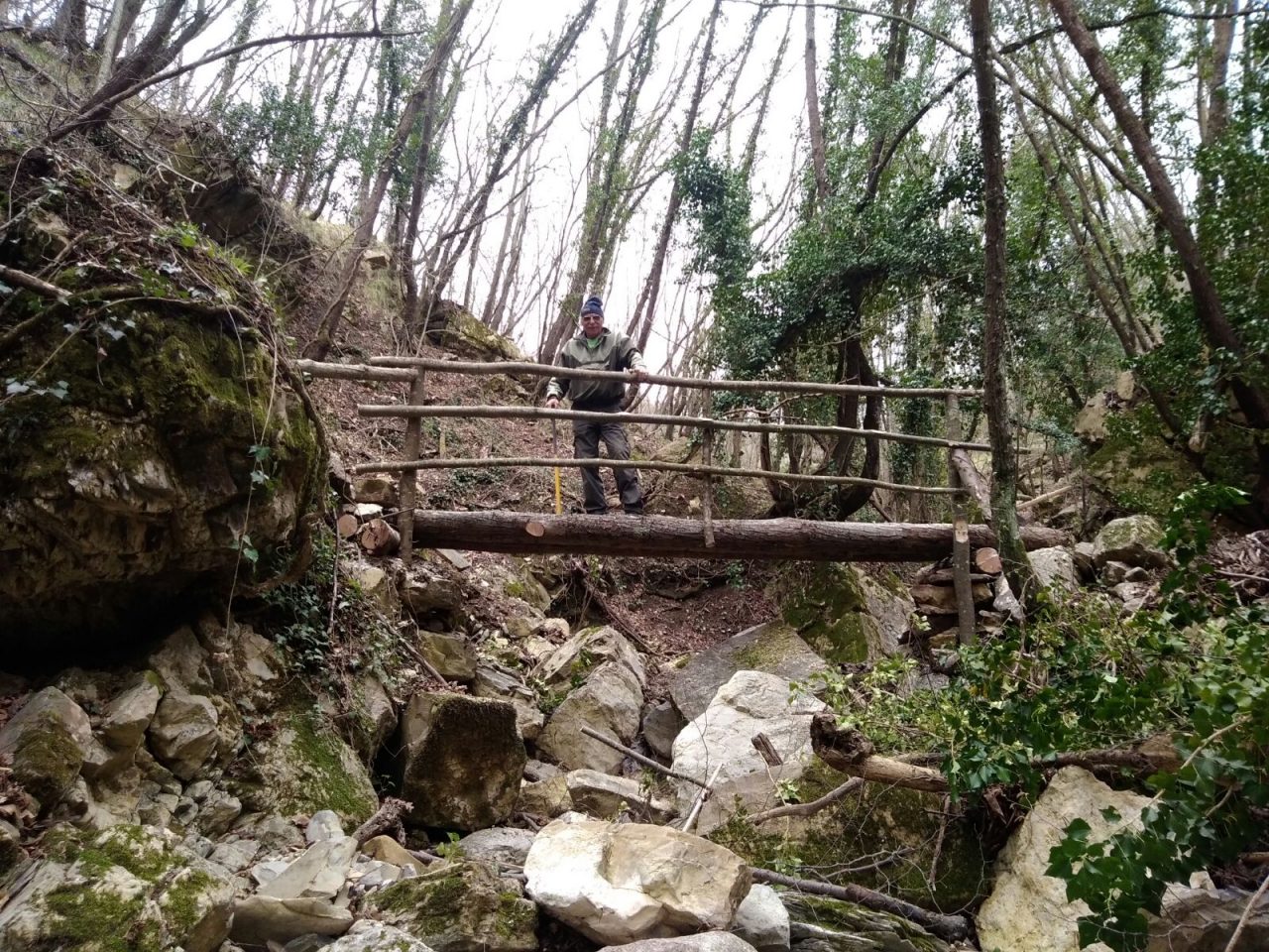 Da Pontedassio a Lucinasco passeggiando tra vecchi sentieri e mulattiere