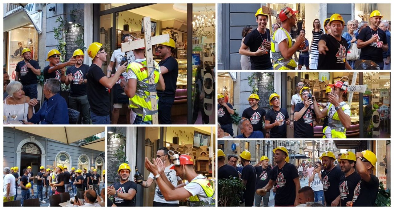 Flash mob in via Matteotti a Sanremo per l’addio al celibato di Fabio