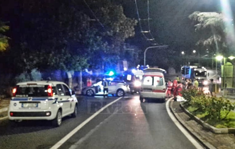 (COPIA) Incidente Ospedaletti auto contro muro 23