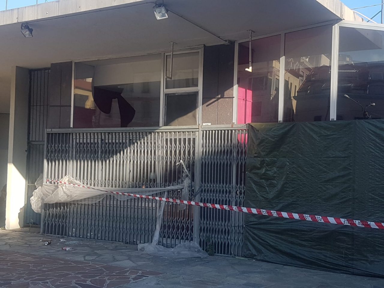 Via i fabbricati sul solettone di Piazza Colombo. L’indignazione del consigliere Baggioli