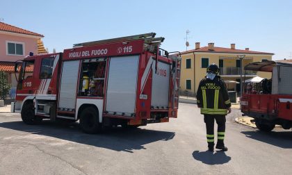 Escavatore urta tubo di gas ad alta pressione: evacuata la zona