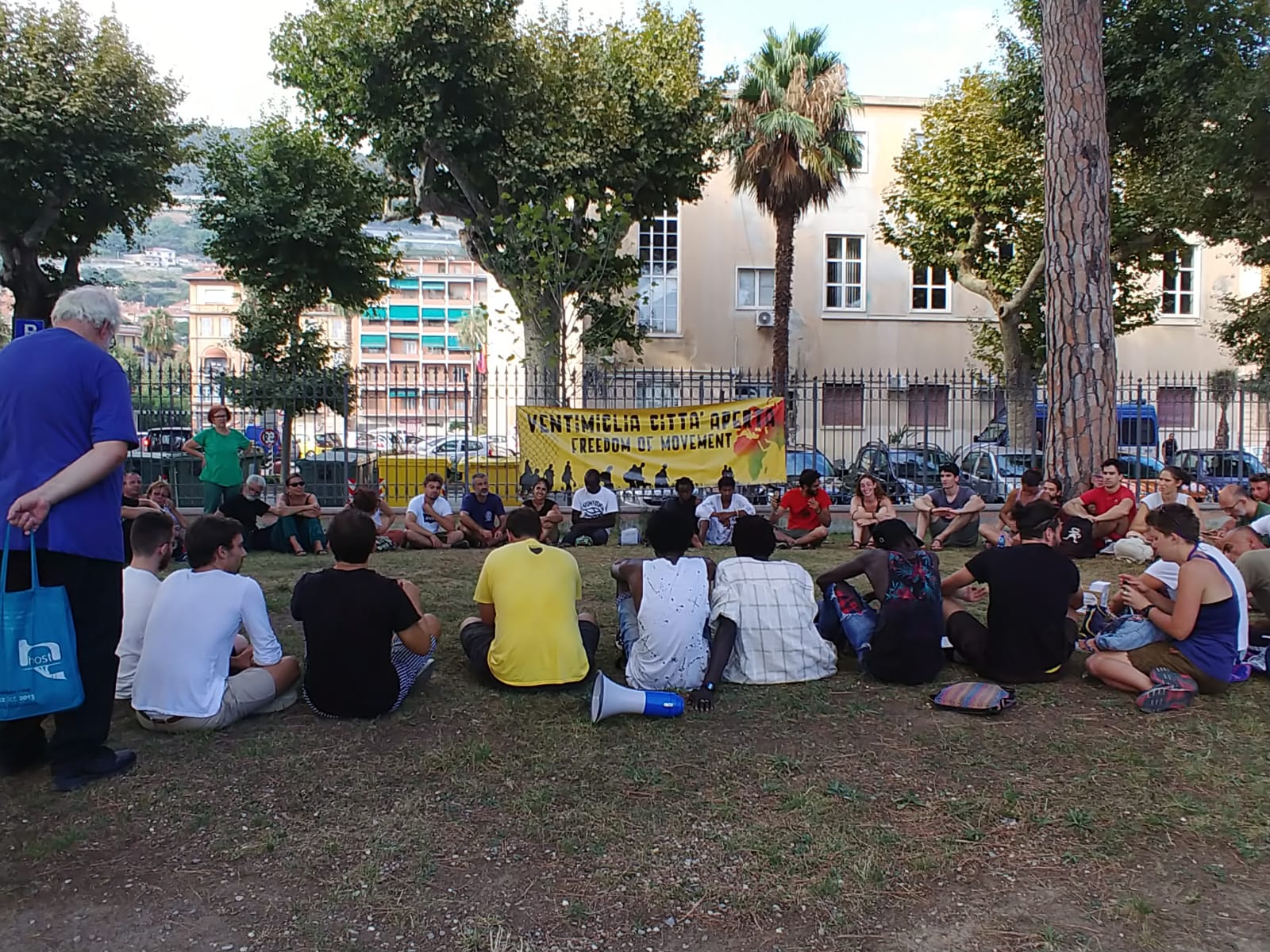 No Border assemblea pubblica Ventimiglia