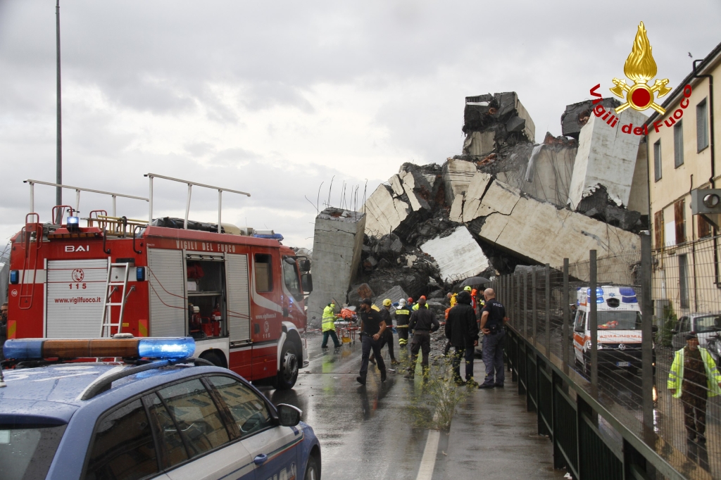 Ponte Morandi crollato Genova foto vigili del Fuoco33