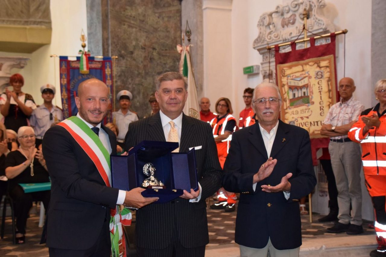 La cerimonia di consegna del San Segundin d’Argentu a Sergio Pallanca