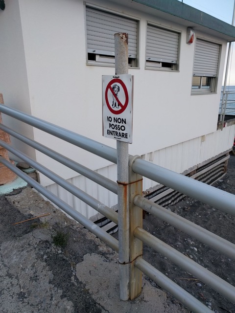 Nuova segnaletica per le spiagge di Bordighera