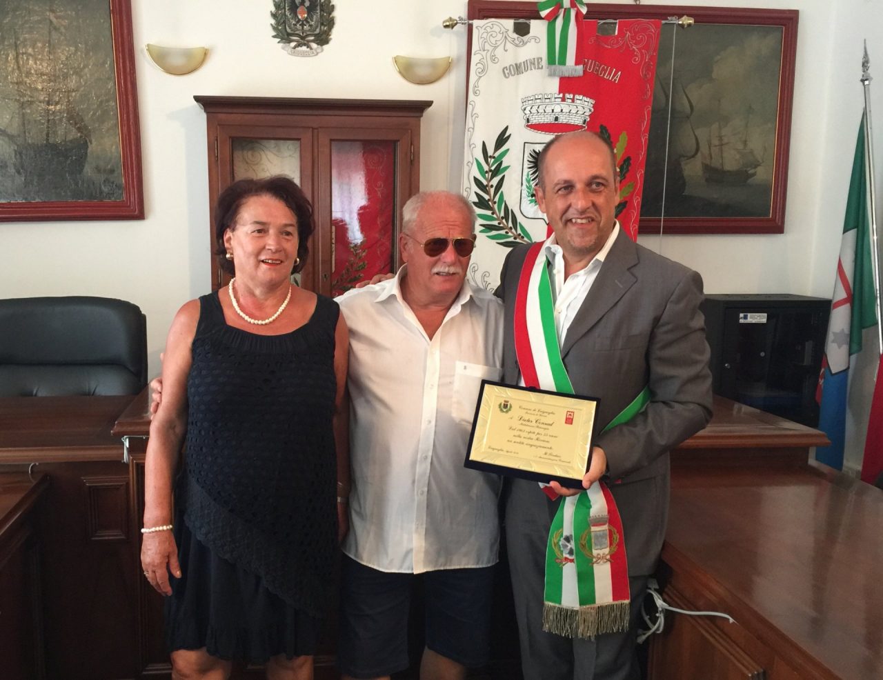 Da 55 anni in vacanza nello stesso posto. Premiato dal sindaco