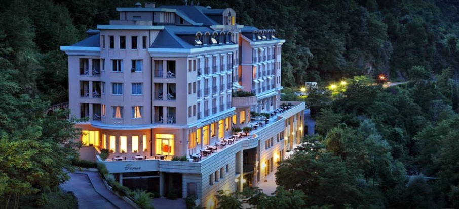 Crolla a 10 milioni il valore  delle Terme di Pigna, all’asta con altre decine di immobili