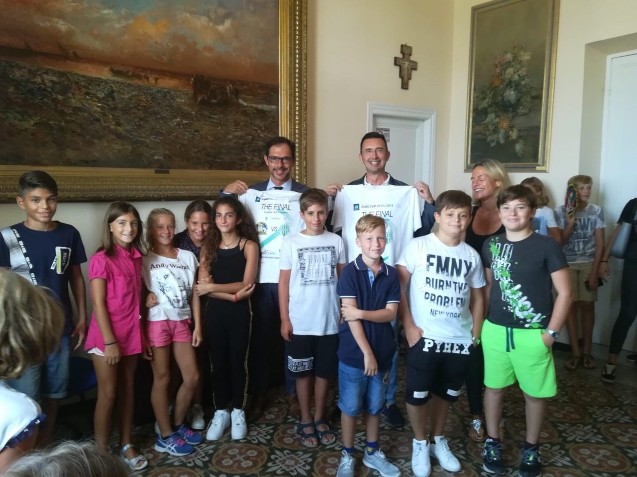 Bordighera: oggi l’incontro tra amministrazione e ragazzi di Nuoto Club – Le foto