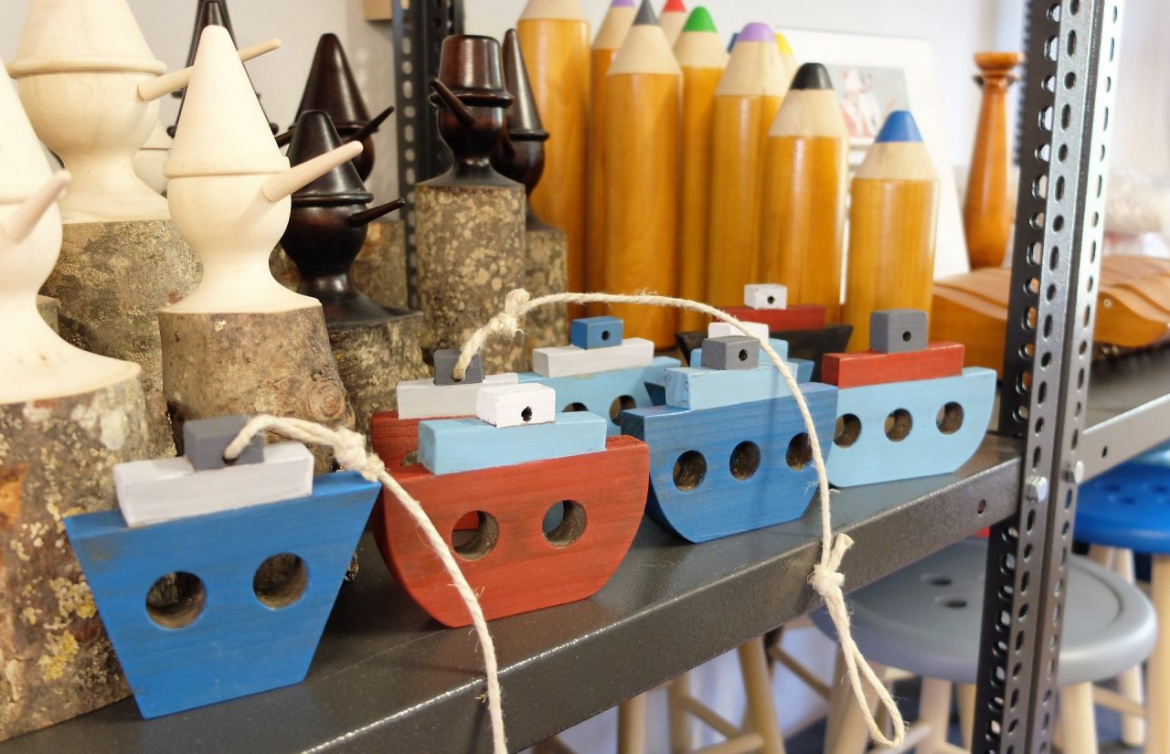 Falegnameria sociale: piccoli tesori da Chiusavecchia in tutto il ponente-Foto