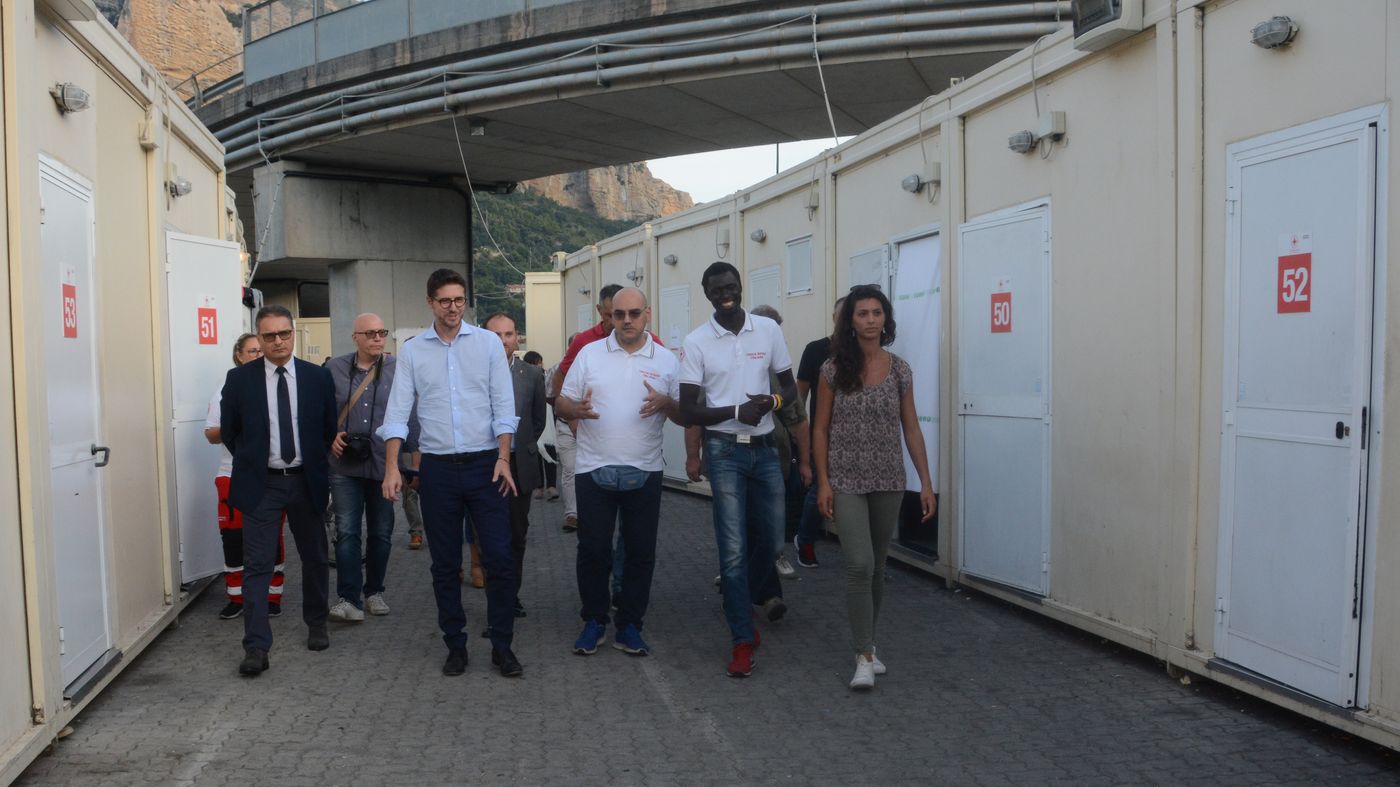 Sottosegretario al Ministero dell'Interno Nicola Molteni Campo Roja Ventimiglia migranti settembre 2019_33_risultato