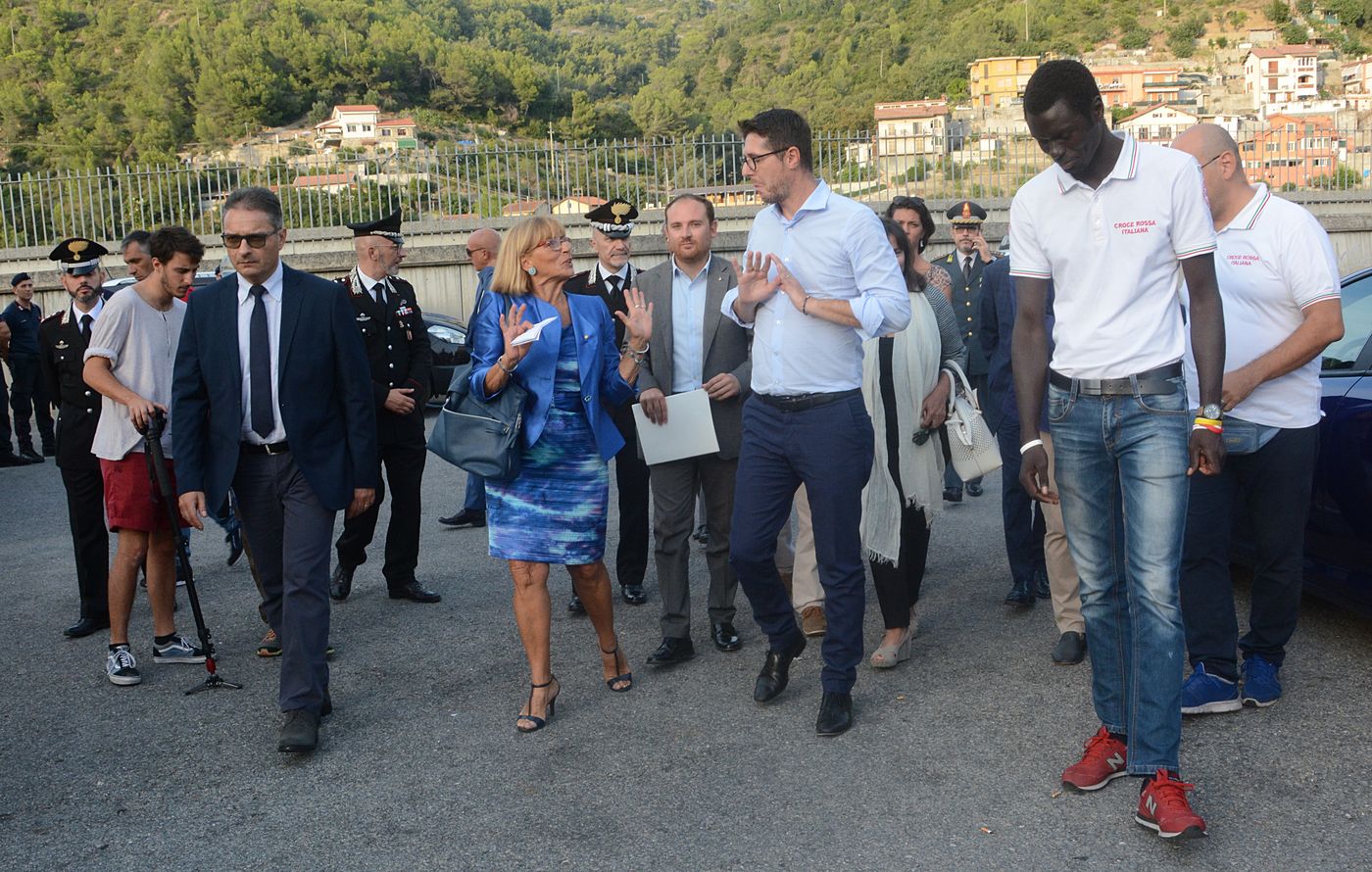 Sottosegretario al Ministero dell'Interno Nicola Molteni Campo Roja Ventimiglia migranti settembre 2019_risultato