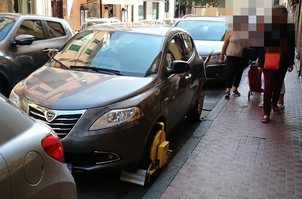 Ventimiglia: 1.800 euro di multa alla furbetta delle strisce blu