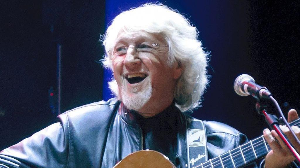 Vittorio De Scalzi in concerto al Castello di Dolceacqua