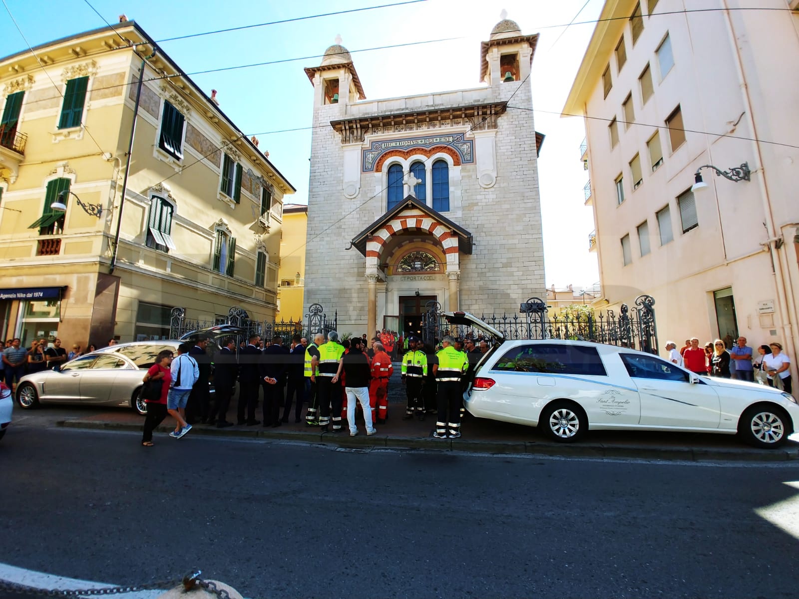 batch_Incidente mortale Bordighera auto corriera autobus Bruno Sciuto Germana Andreetto (funerale)