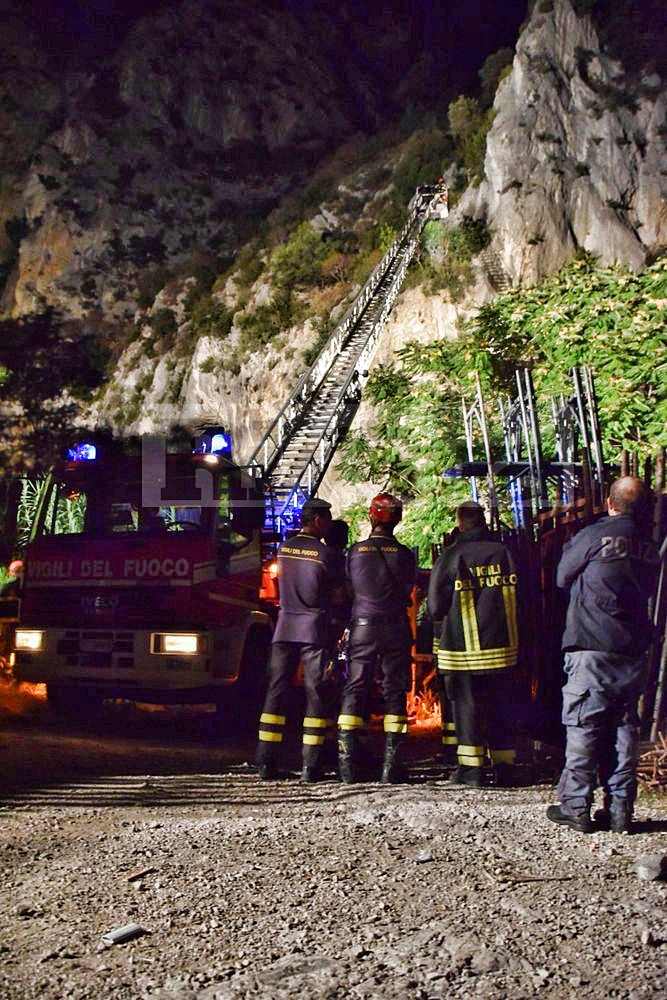 batch_Migranti intrappolati passo della morte Ventimiglia frontiera_04