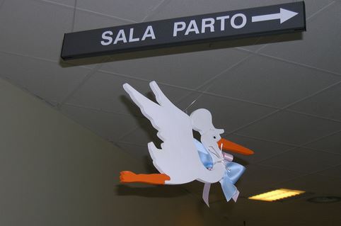Bimbo morto durante il parto a Sanremo sotto inchiesta medici, ostetriche e infermieri