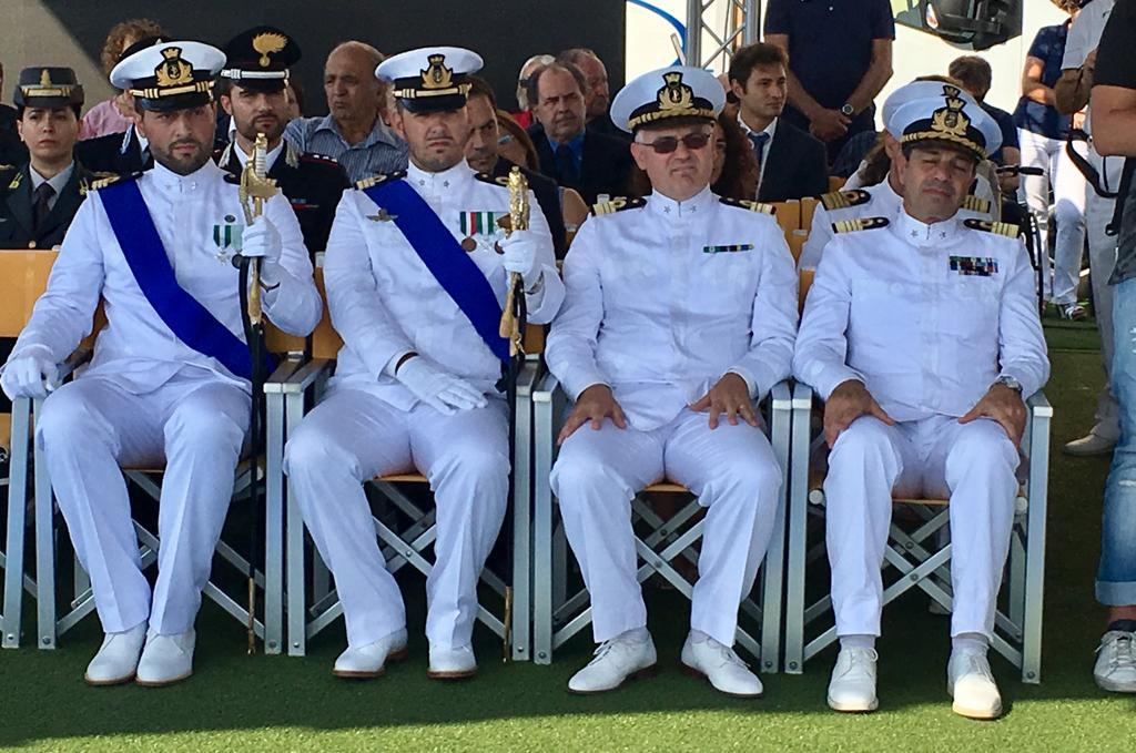 Le foto e i video della cerimonia del cambio al vertice della Capitaneria