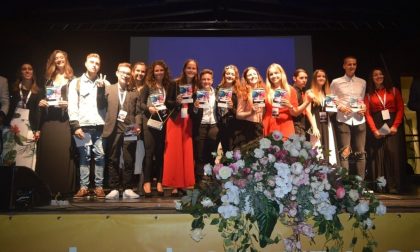 Gli 80 semifinalisti alla semifinale di Area Sanremo