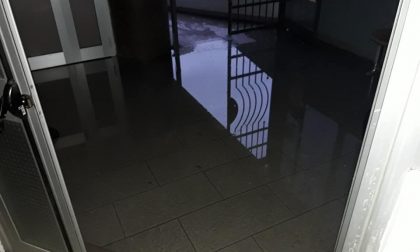 Uffici anagrafe di Sanremo chiusi dopo le impressionanti infiltrazioni d'acqua