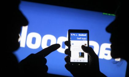 Insulti ai vigili su Facebook per la multa: 2 denunce per diffamazione