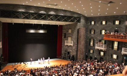 Contro l'odio, il pregiudizio e l'indifferenza: Liliana Segre parla agli studenti