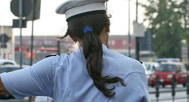 Vigilessa arresta scippatore  in fuga a Vallecrosia