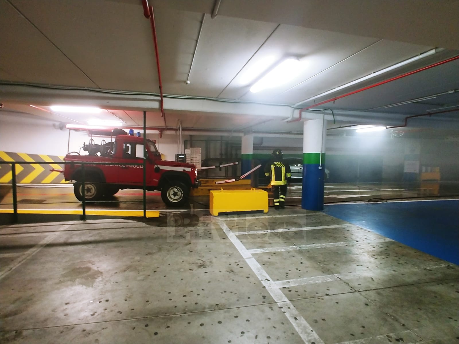 Incendio auto parcheggio Orengo Latte