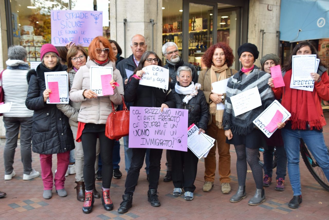 “Sorellanza e non spray contro la violenza sulle donne”