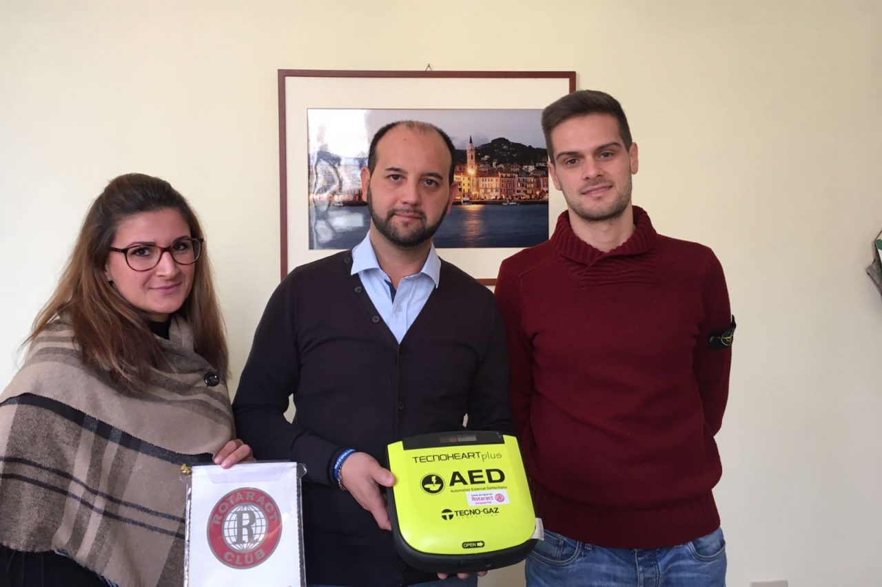 Un nuovo defibrillatore nella palestra Ex Gil di Imperia