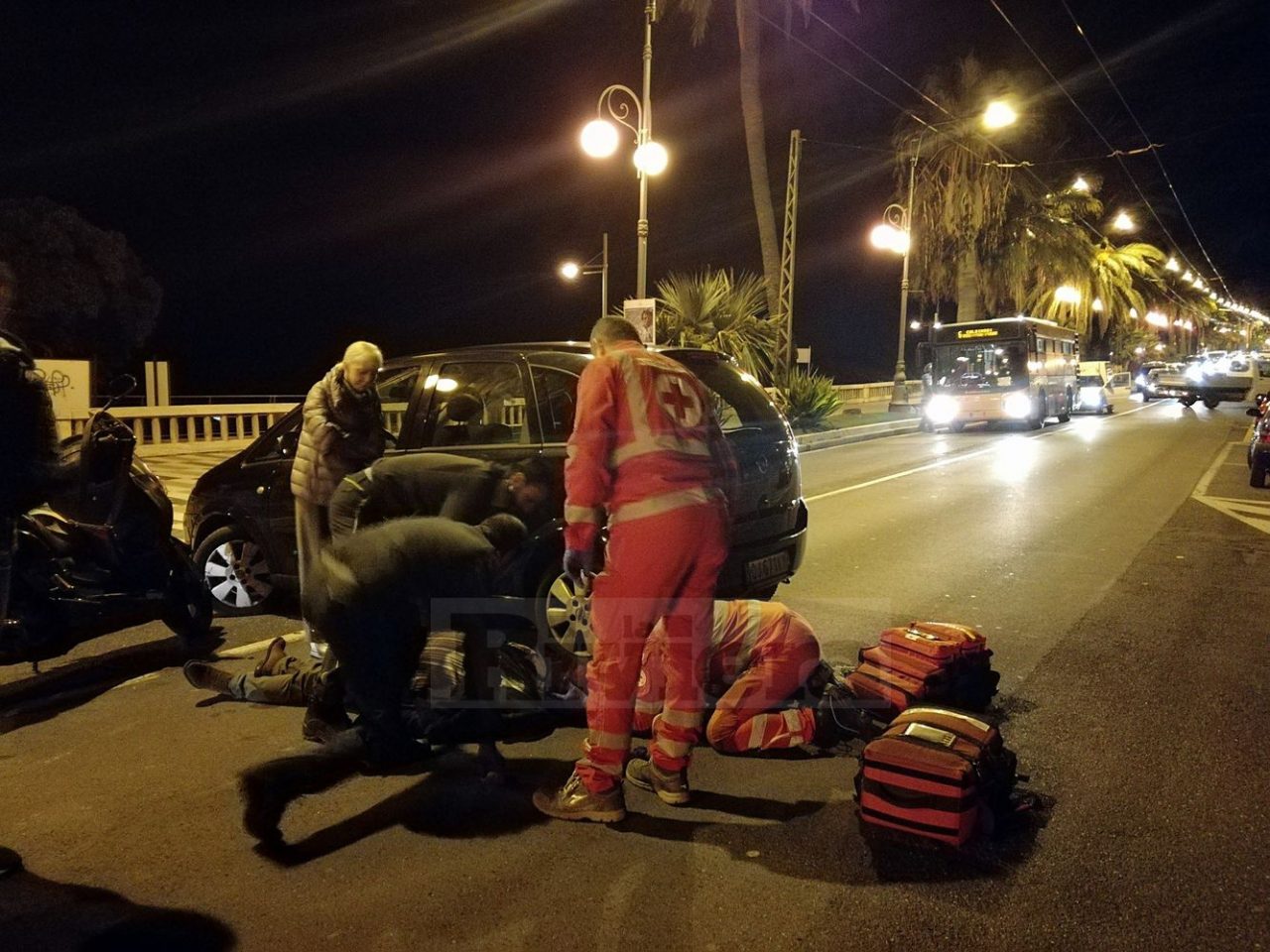 Schianto auto scooter sull’Imperatrice a Sanremo