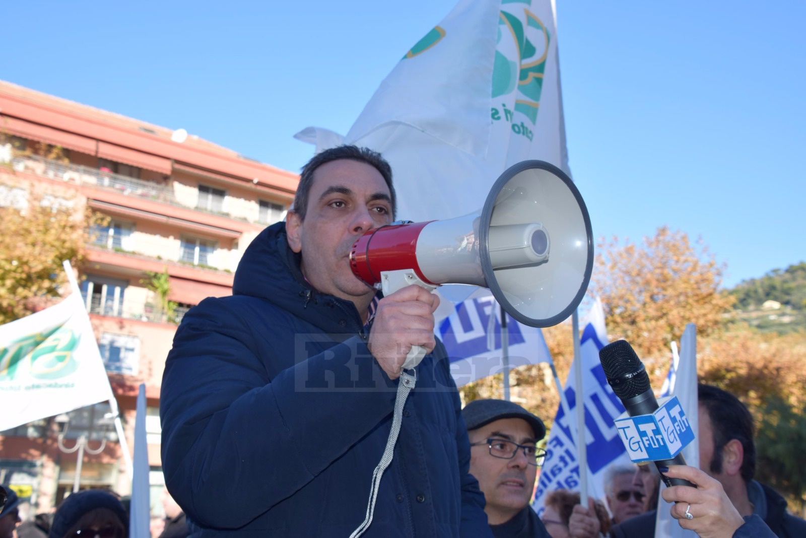 Manifestazione tabaccai ordinanza anti slot Ventimiglia_02