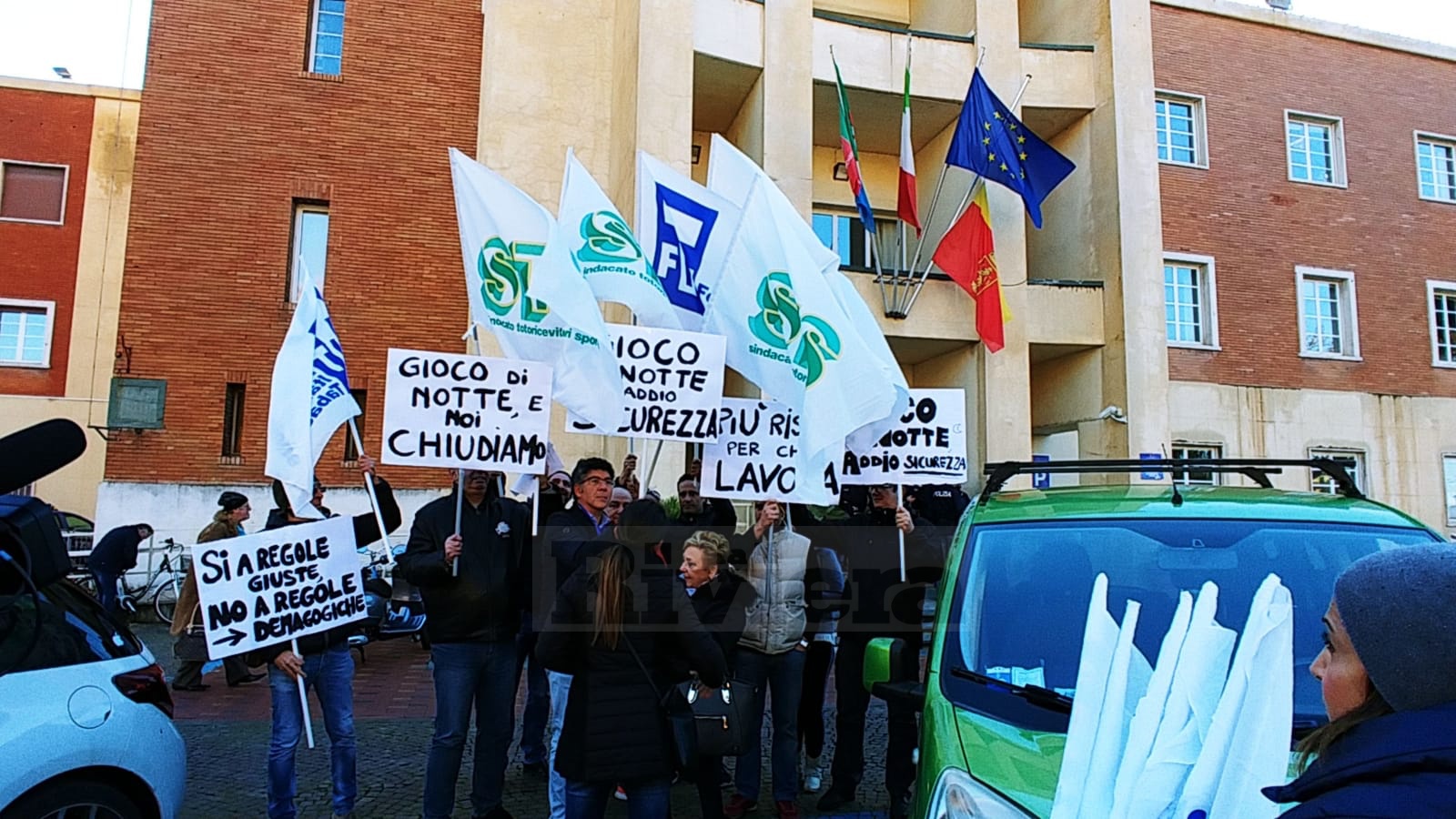 Manifestazione tabaccai ordinanza anti slot Ventimiglia_06