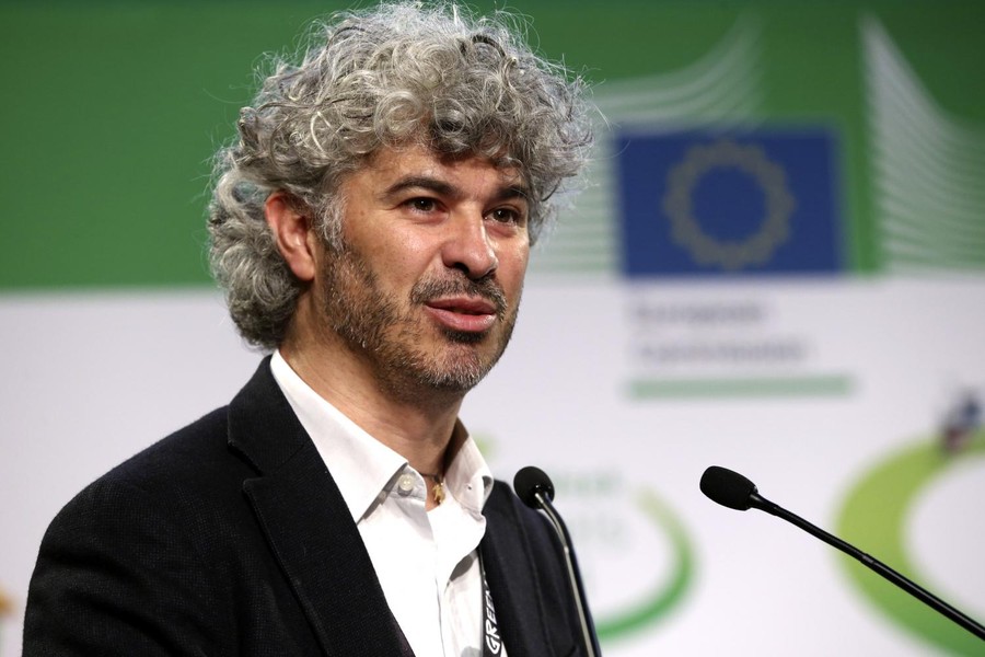 Roberto Cavallo ai martedì letterari con “La Bibbia dell’ecologia”