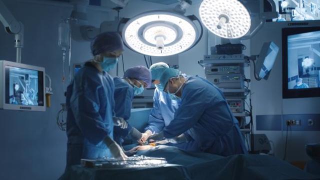 Dramma: neonato morto dopo il parto, la madre è in discrete condizioni