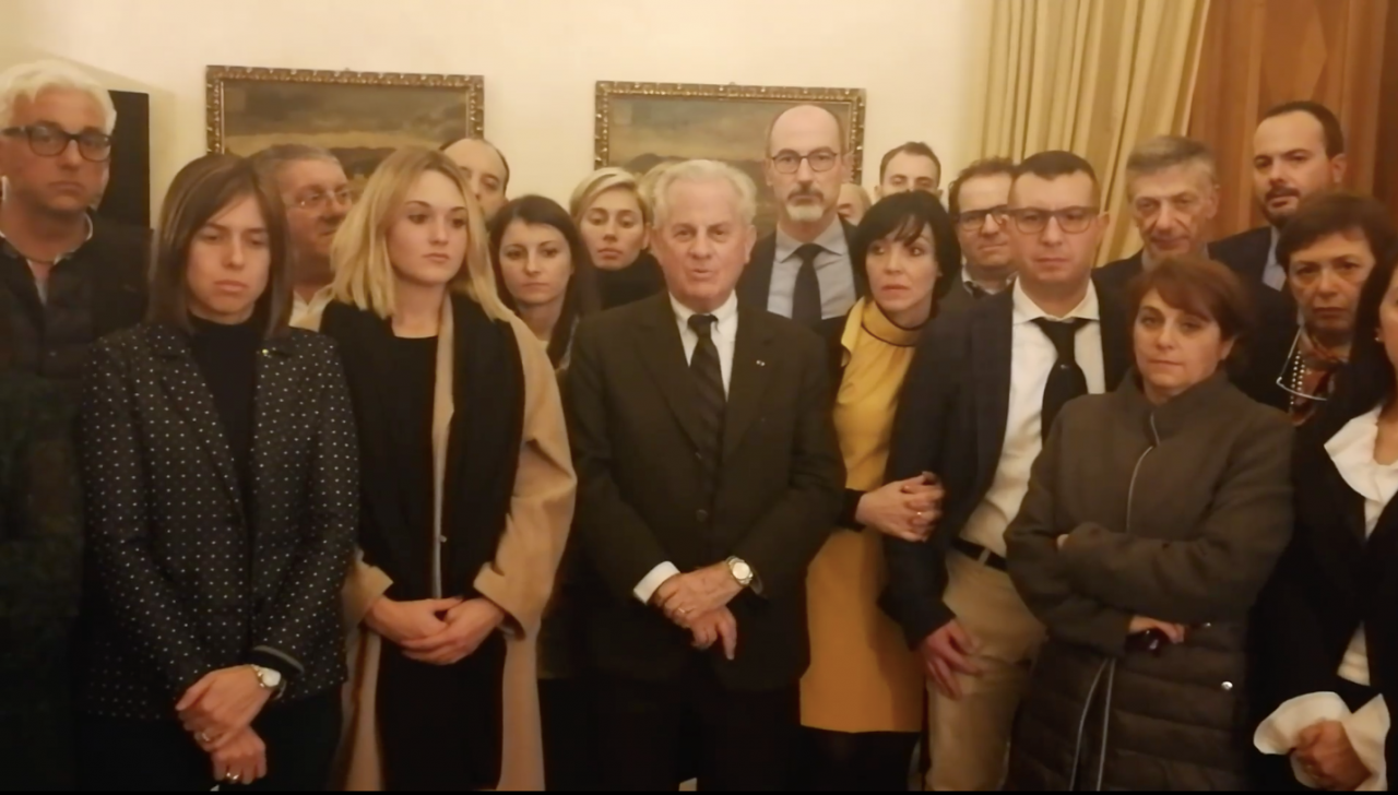 Scajola choc: sul capo della polizia esplode una bufera politica