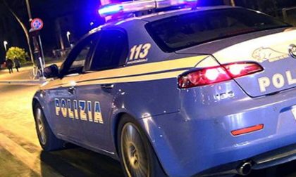 Schiamazzi, musica e 40 bottiglie di birra. La serata si chiude con l'aggressione a un poliziotto e un arresto