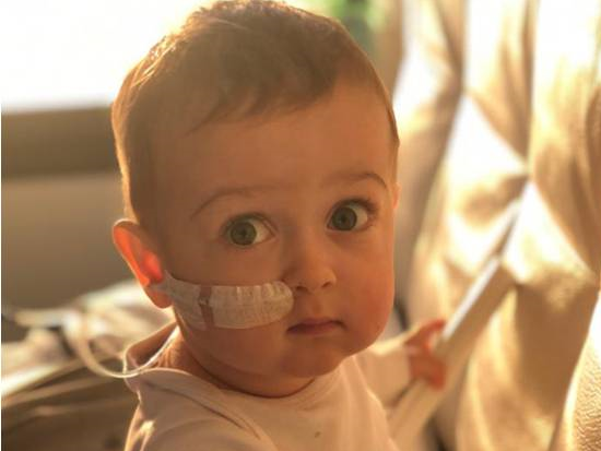 Trovato il donatore per il piccolo Alessandro Maria, ma non prima di metà gennaio