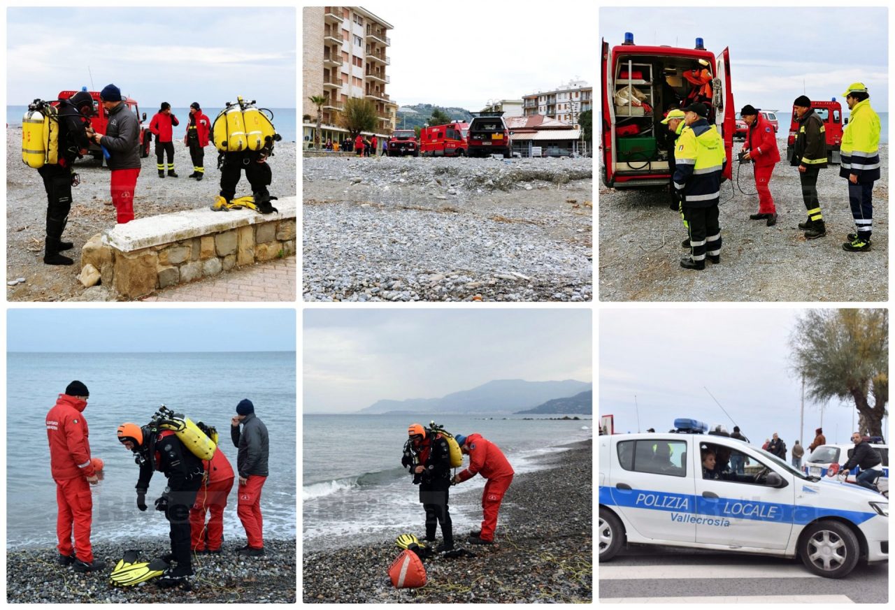 Sommozzatori in azione per le ricerche di Rita Martini