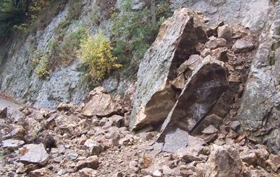 Disagi in val Roja per una frana in territorio francese