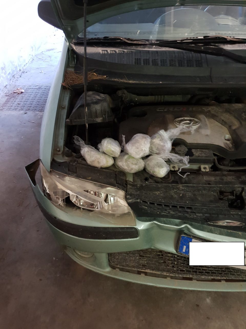 Intercettate 3 spedizioni di droga alla frontiera – Foto