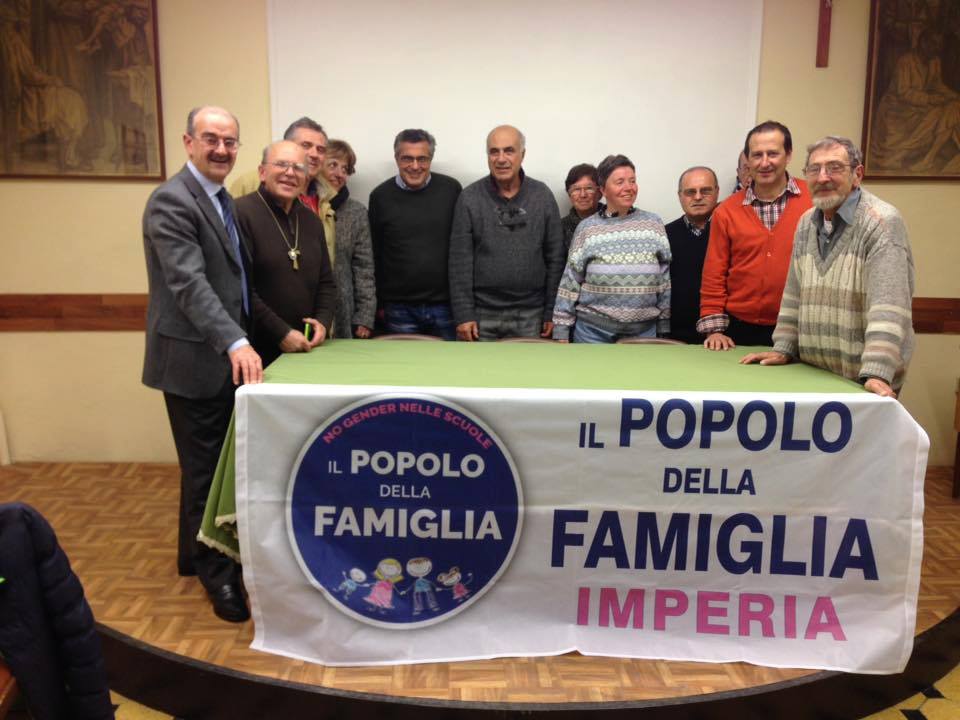 Popolo della Famiglia chiede la chiusura dei negozi di Cannabis light