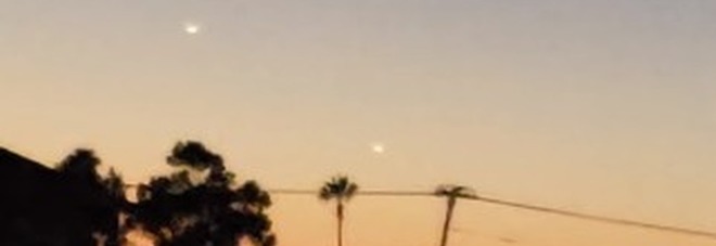 Tre misteriose sfere luminose nei cieli della Liguria