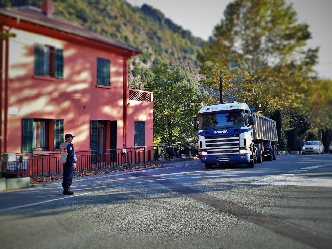 Statale 28: scatta il divieto di transito per i mezzi pesanti
