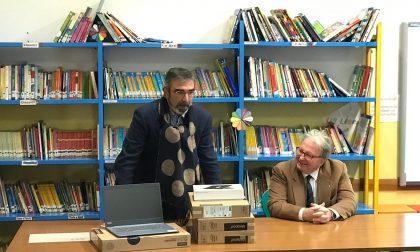 La Gran Loggia d'Italia della massoneria di Sanremo e Imperia dona pc e tablet alle scuole di San Martino