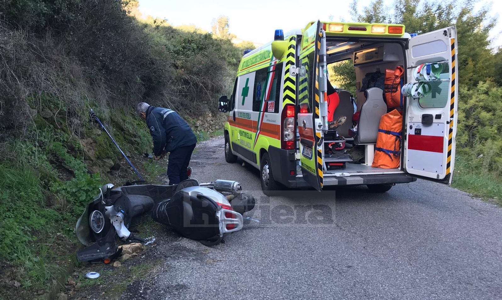 Incidente auto scooter Sealza Ventimiglia_02