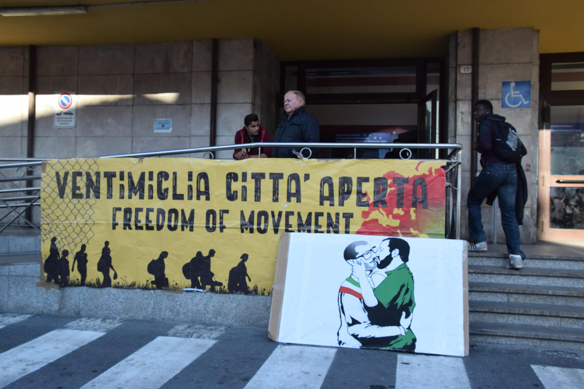 Manifestazione Progetto 20k Info Point Eurfemia migranti Ventimiglia