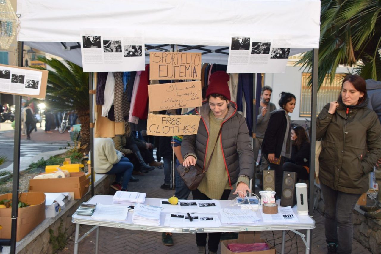 Ventimiglia: no border manifestano contro chiusura Info Point