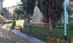 Rubano addobbi monumento alpini per decorazioni natalizie