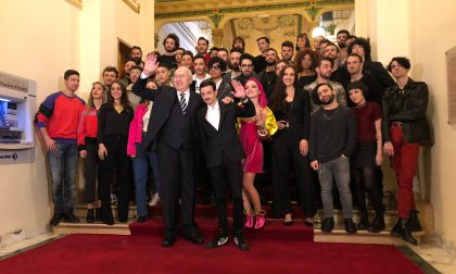 L'arrivo al Teatro del Casinò di Pippo Baudo e Fabio Rovazzi con i 24 finalisti di Sanremo Giovani