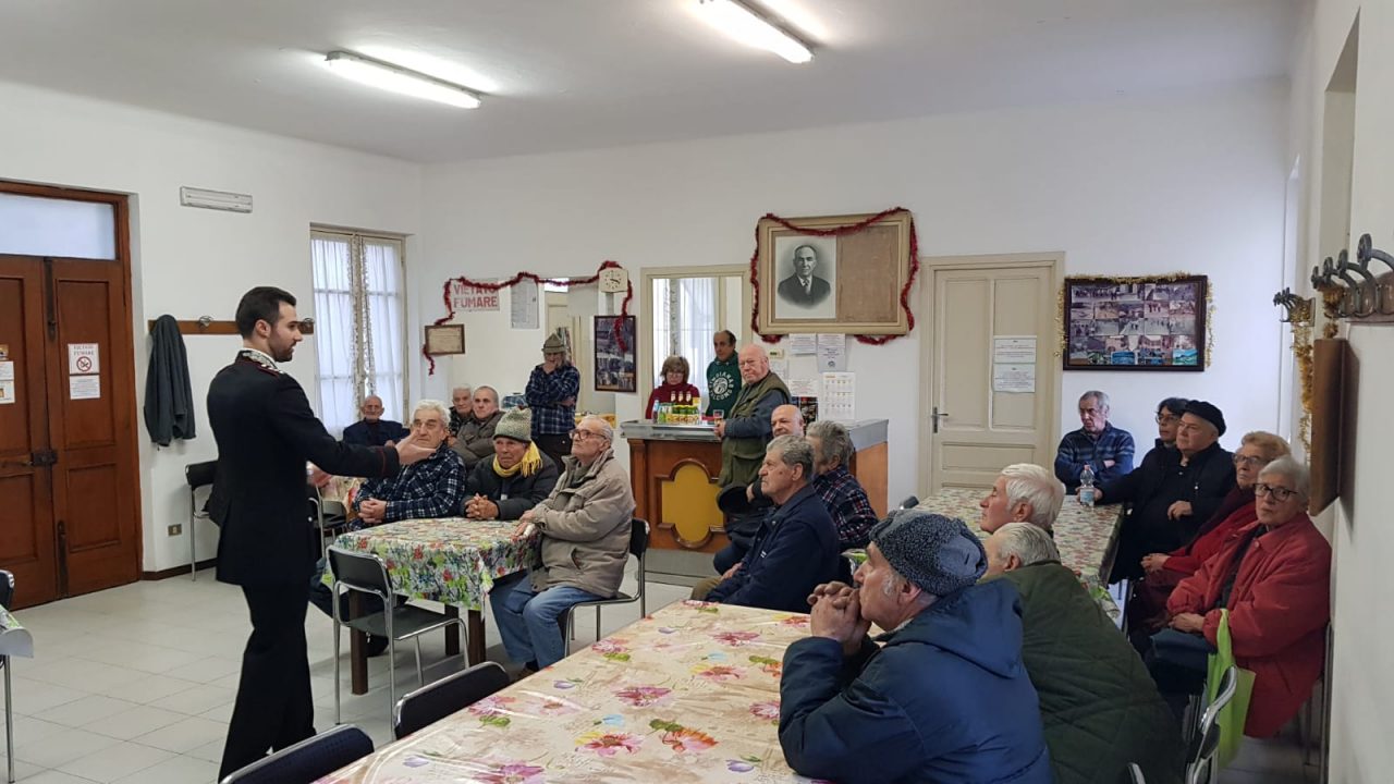 Truffe agli anziani: i consigli dei Carabinieri per prevenirle